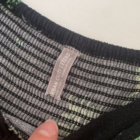 Urban Outfitters Cassia Black Floral Puff Sleeve Mini Dress Size Small - Picture 11 of 16